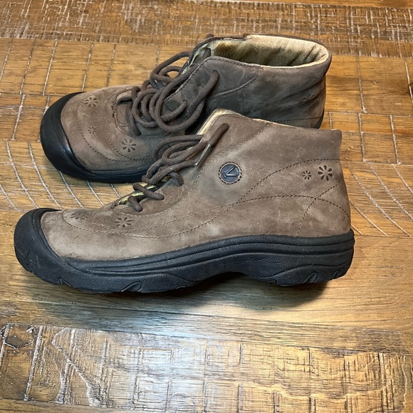 KEEN Presidio Leather Floral Lace-Up Walking/Hiking Shoes - Picture 4 of 10